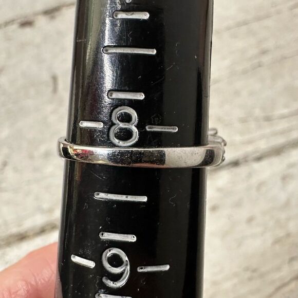 Sold - Picture 6 of 9